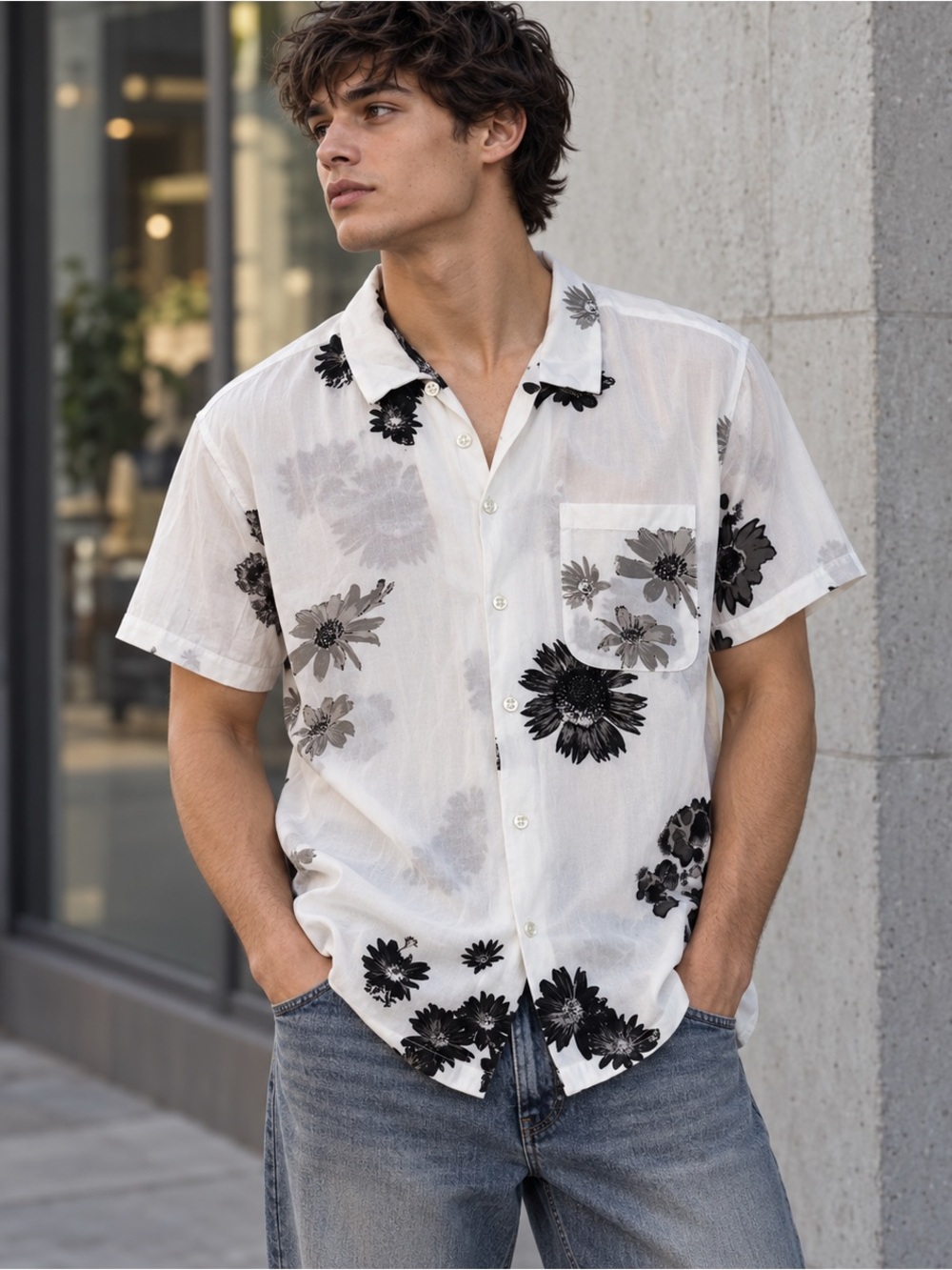 Urban Outfitters Men’s Floral Button-up Shirt White Black Size M